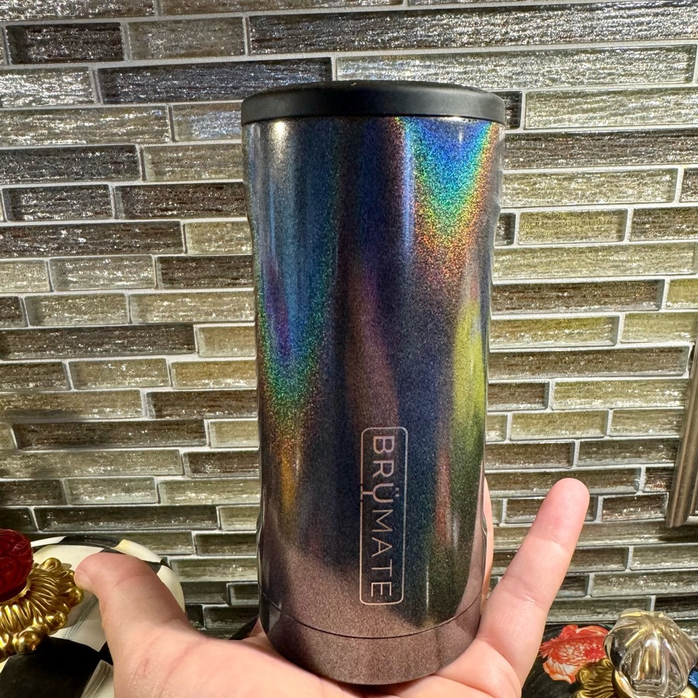 Brumate slim can cooler